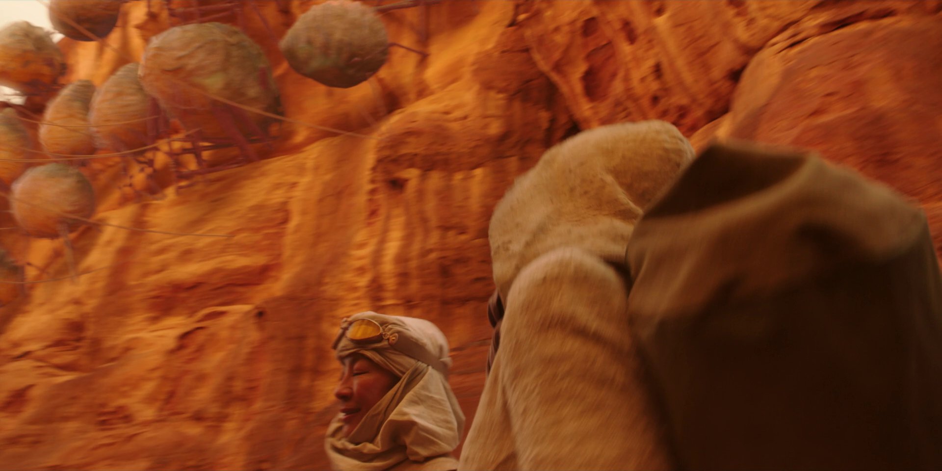 extant_StarTrekDiscovery_1x01-AVulcanHello_0229.jpg