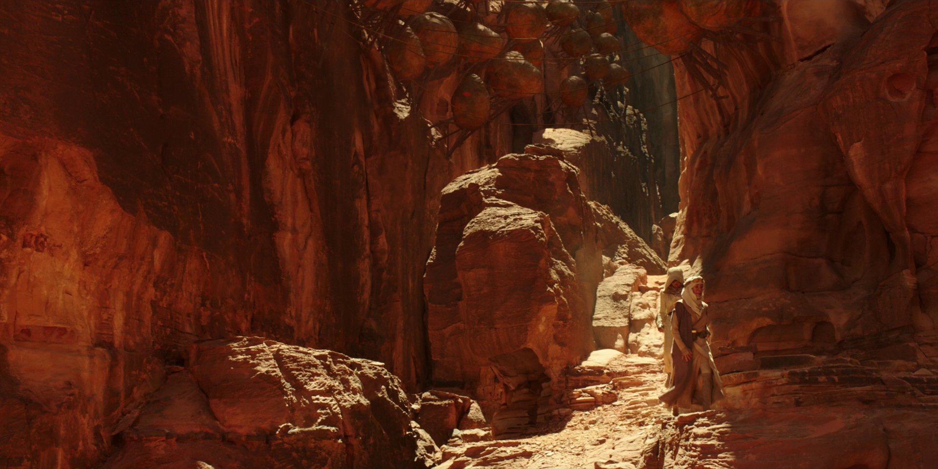 extant_StarTrekDiscovery_1x01-AVulcanHello_0250.jpg