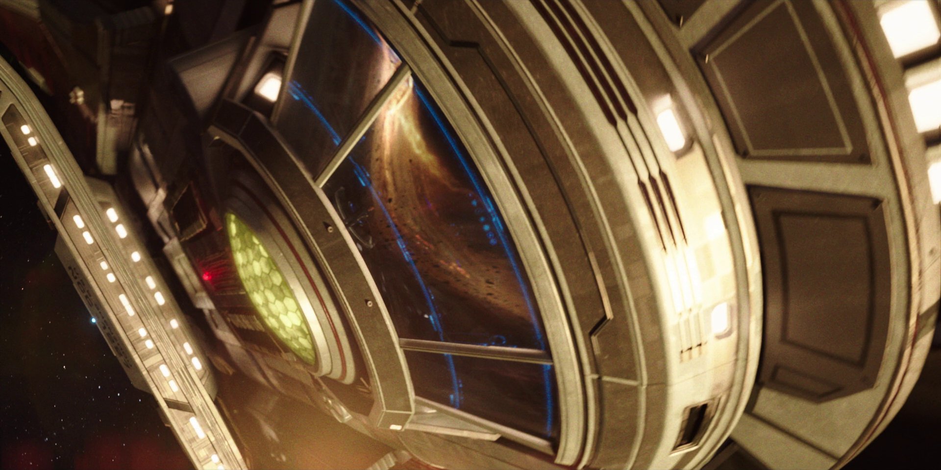 extant_StarTrekDiscovery_1x01-AVulcanHello_0700.jpg