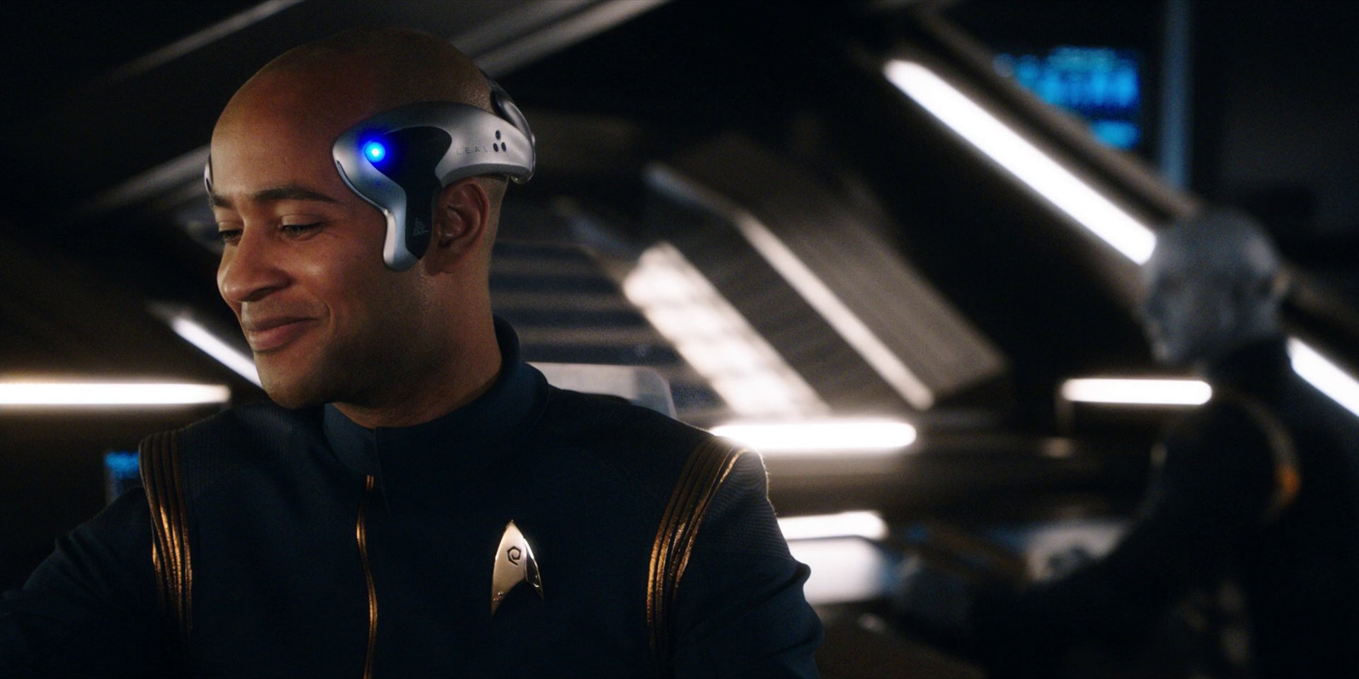 extant_StarTrekDiscovery_1x01-AVulcanHello_0758.jpg