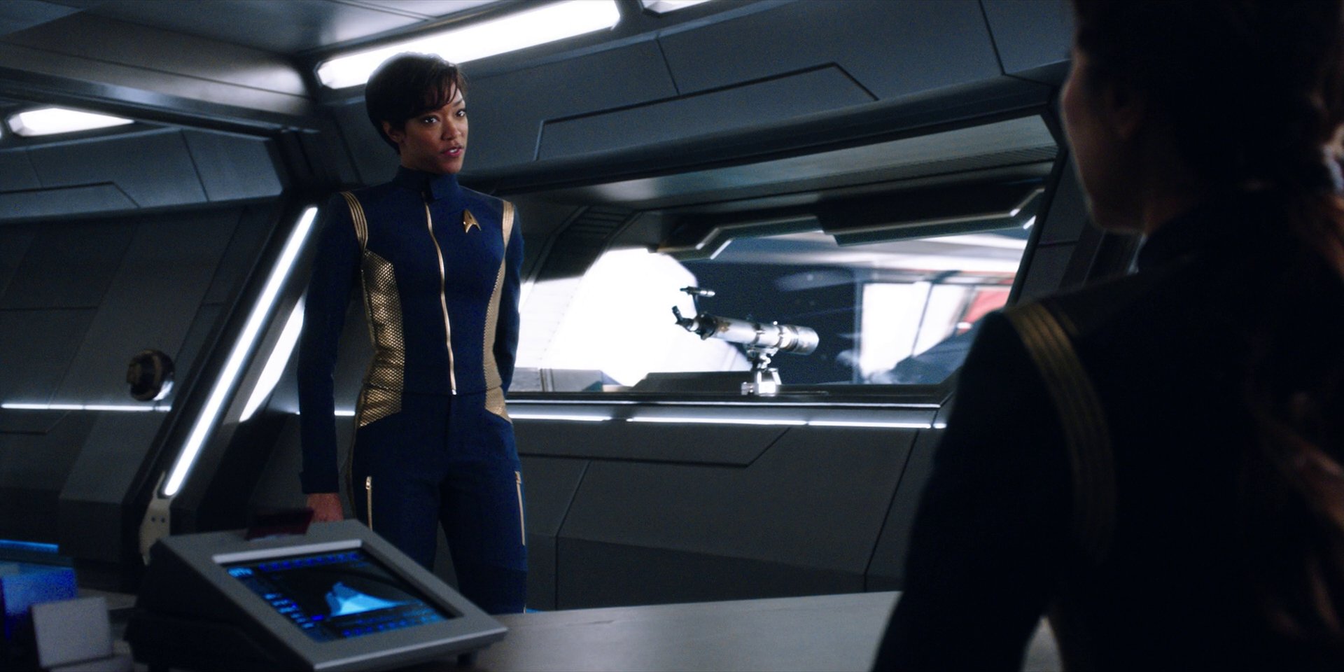 extant_StarTrekDiscovery_1x01-AVulcanHello_0771.jpg