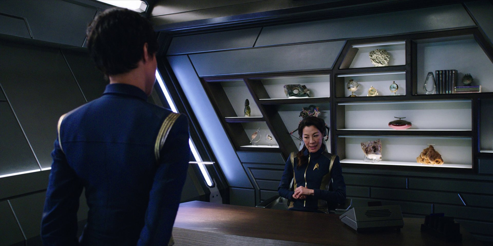 extant_StarTrekDiscovery_1x01-AVulcanHello_0782.jpg
