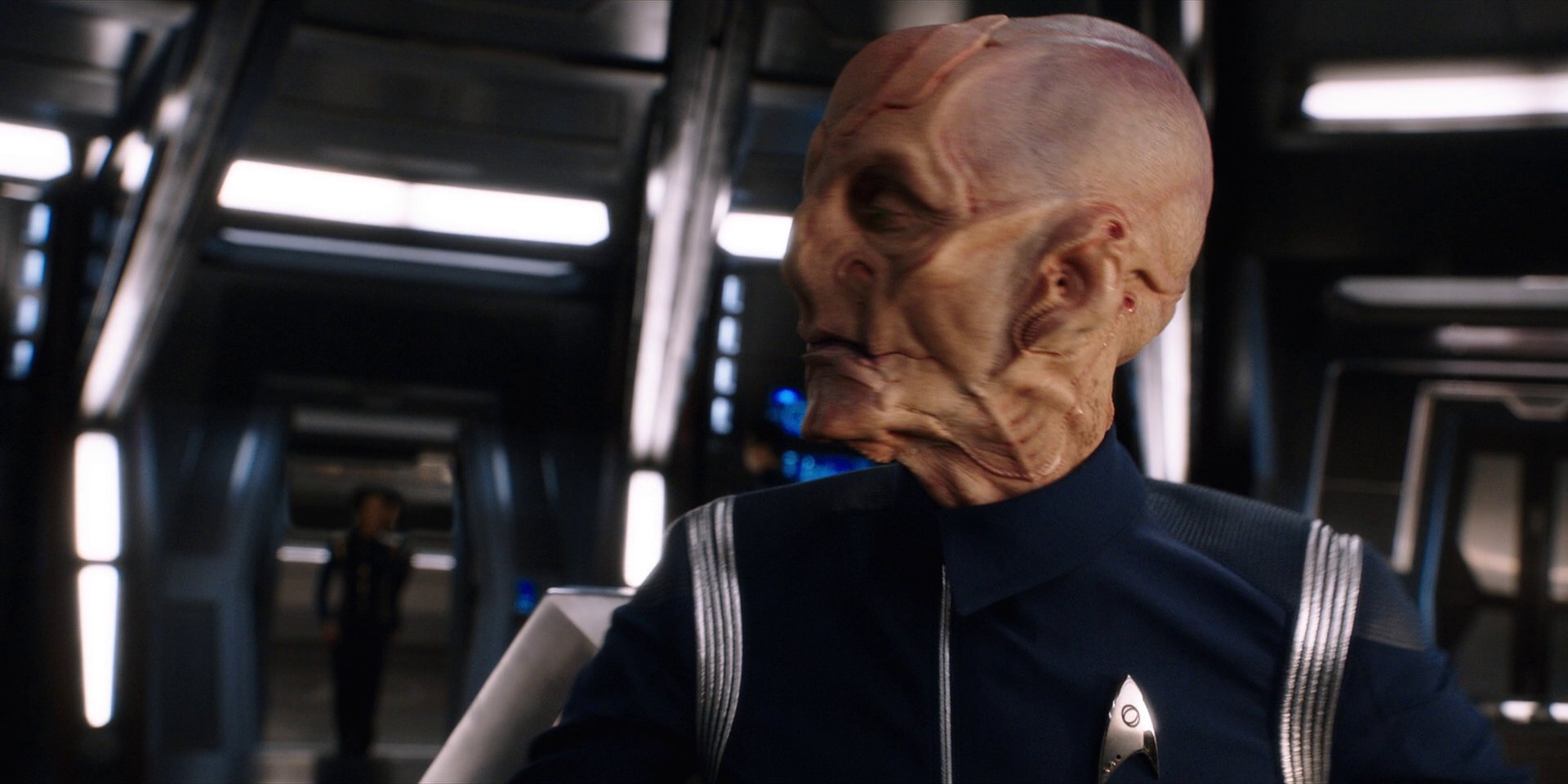 extant_StarTrekDiscovery_1x01-AVulcanHello_0827.jpg