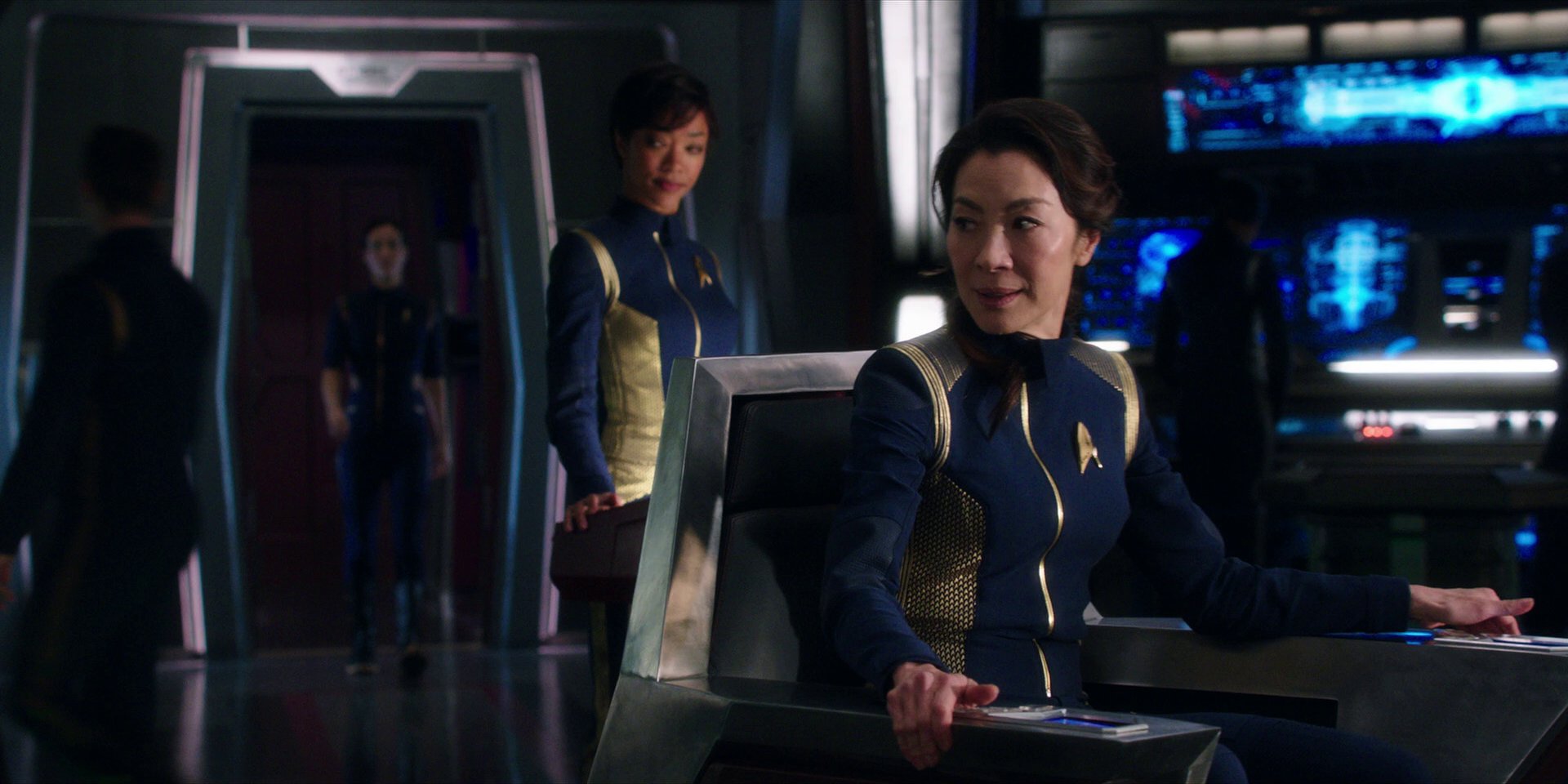 extant_StarTrekDiscovery_1x01-AVulcanHello_0884.jpg