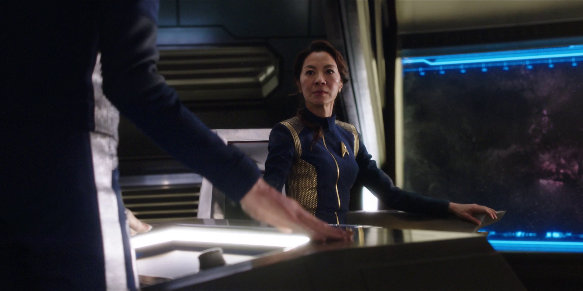 extant_StarTrekDiscovery_1x01-AVulcanHello_0899.jpg