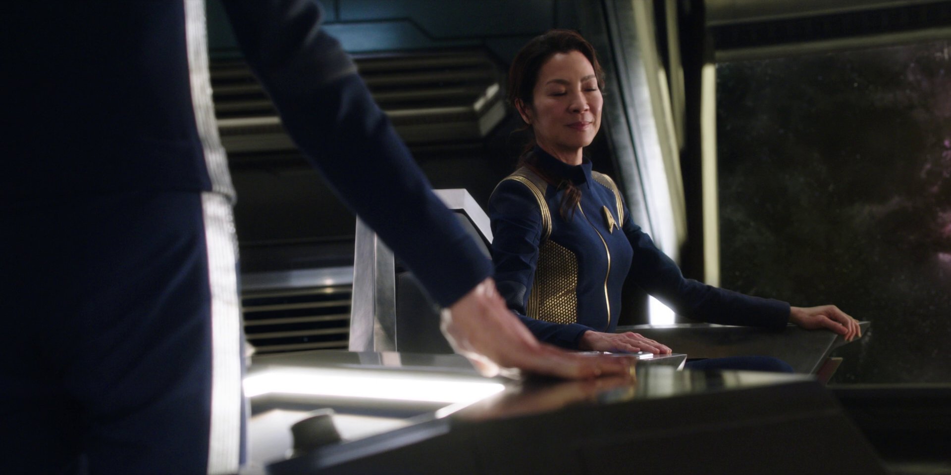 extant_StarTrekDiscovery_1x01-AVulcanHello_0998.jpg