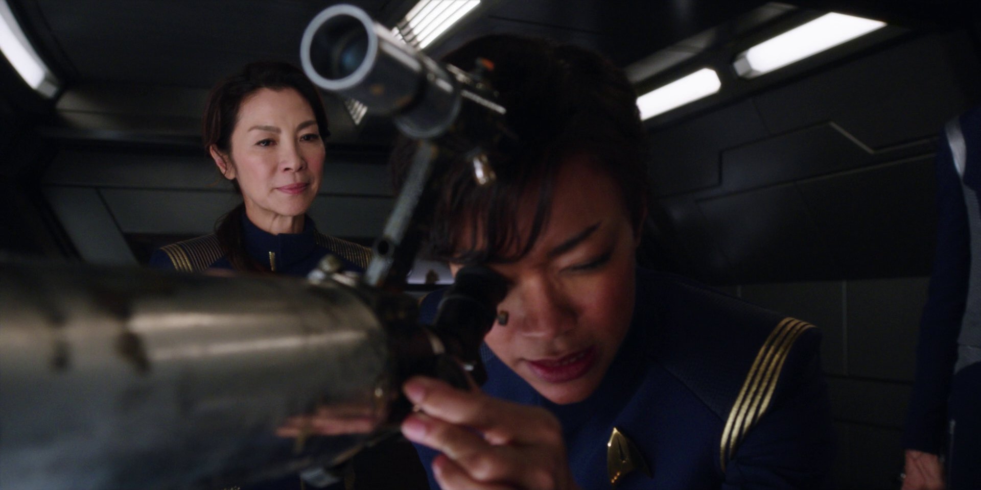 extant_StarTrekDiscovery_1x01-AVulcanHello_1019.jpg