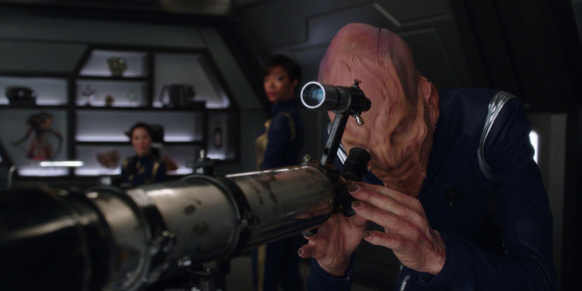 extant_StarTrekDiscovery_1x01-AVulcanHello_1070.jpg