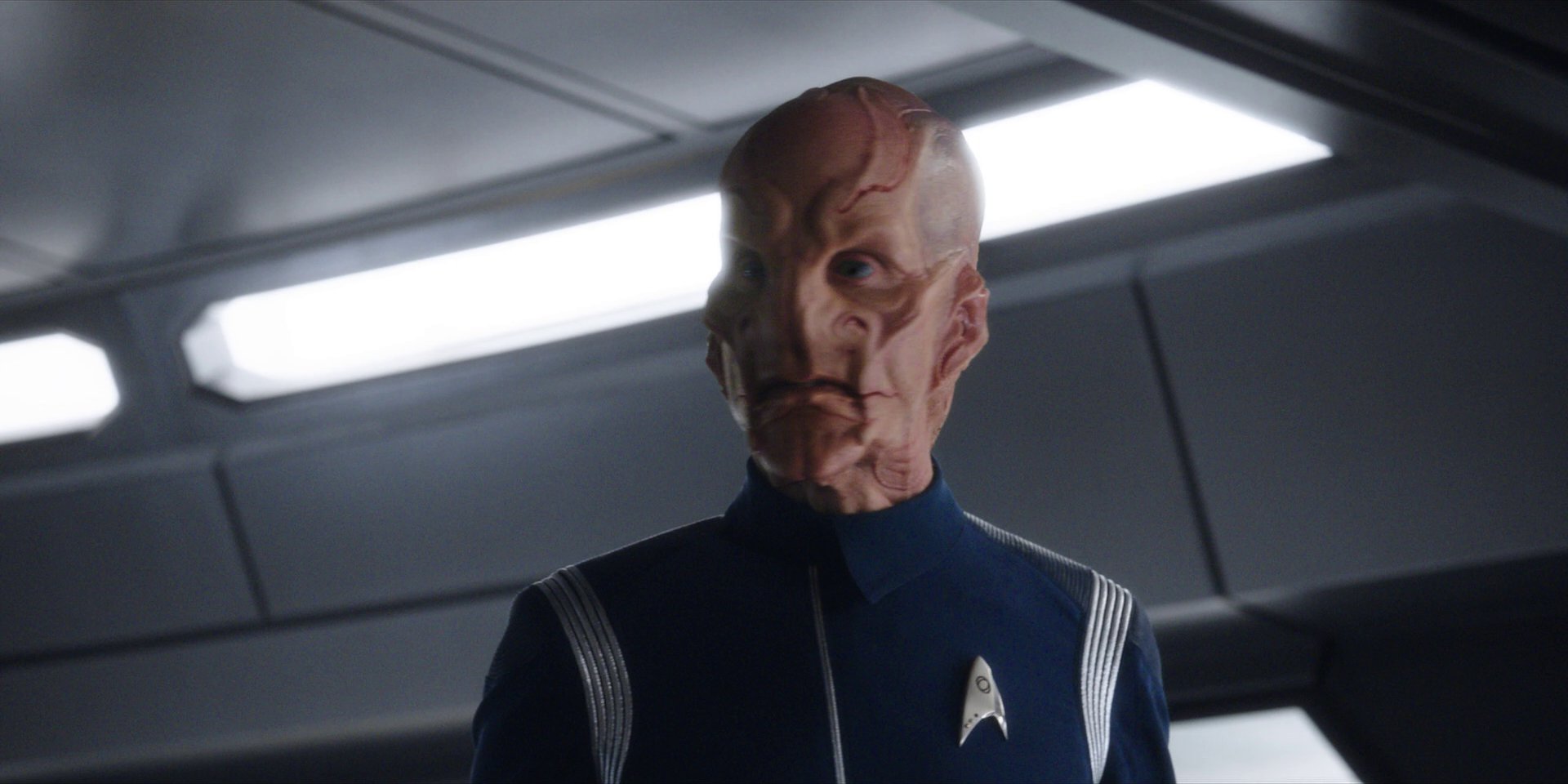 extant_StarTrekDiscovery_1x01-AVulcanHello_1102.jpg