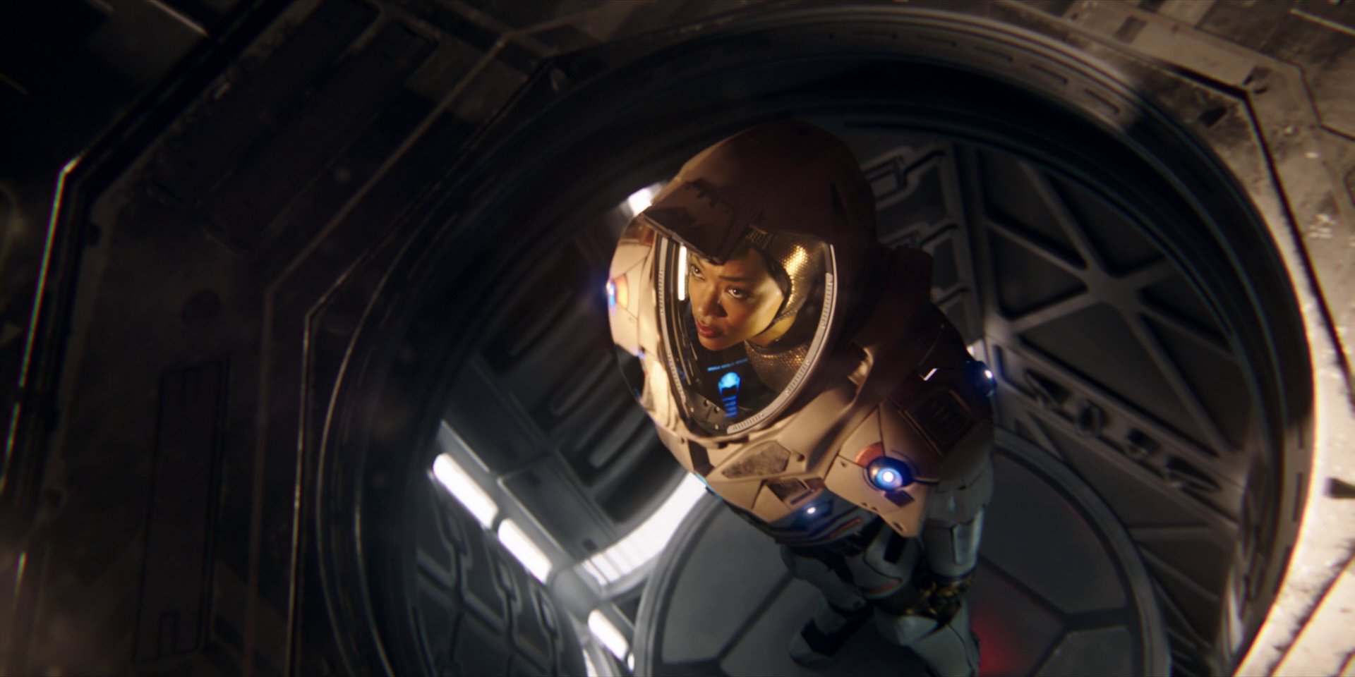 extant_StarTrekDiscovery_1x01-AVulcanHello_1230.jpg