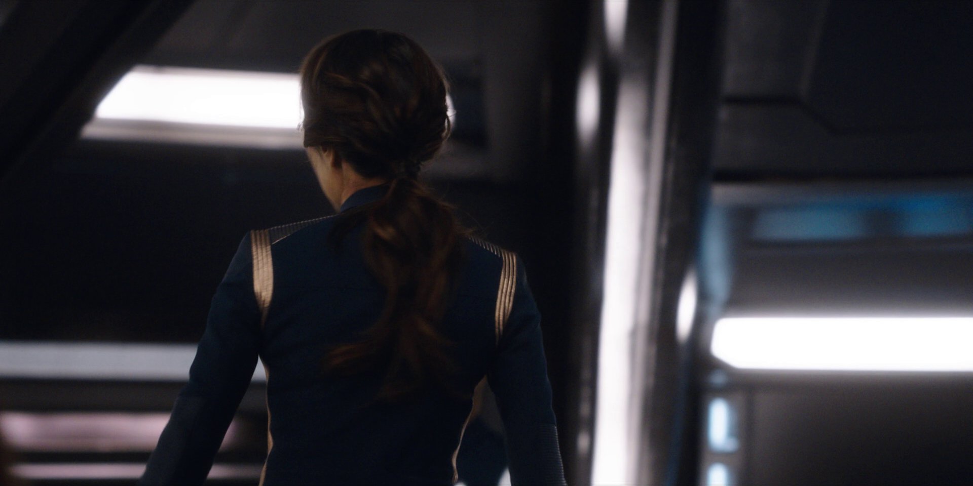 extant_StarTrekDiscovery_1x01-AVulcanHello_1436.jpg