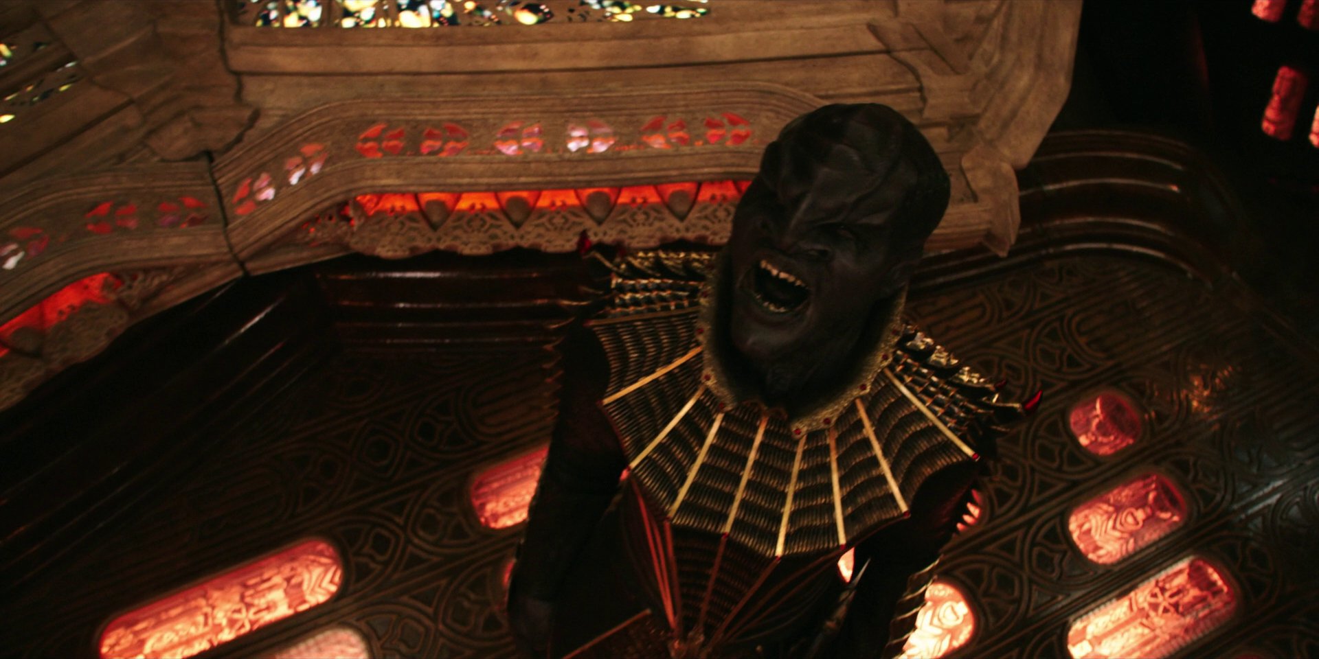 extant_StarTrekDiscovery_1x01-AVulcanHello_2077.jpg