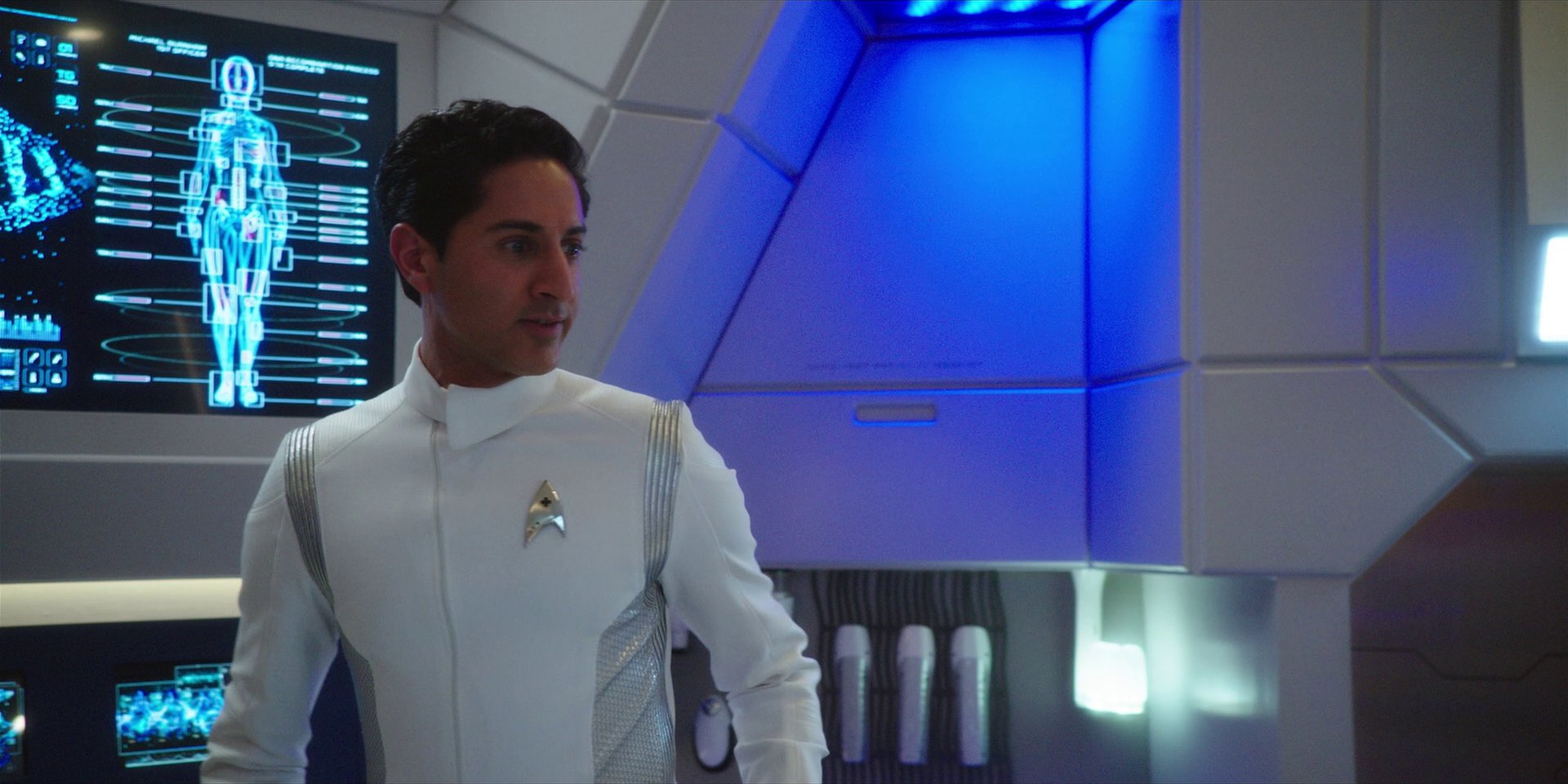 extant_StarTrekDiscovery_1x01-AVulcanHello_2377.jpg