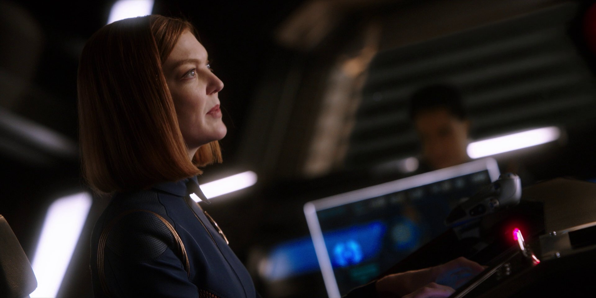 extant_StarTrekDiscovery_1x01-AVulcanHello_2402.jpg
