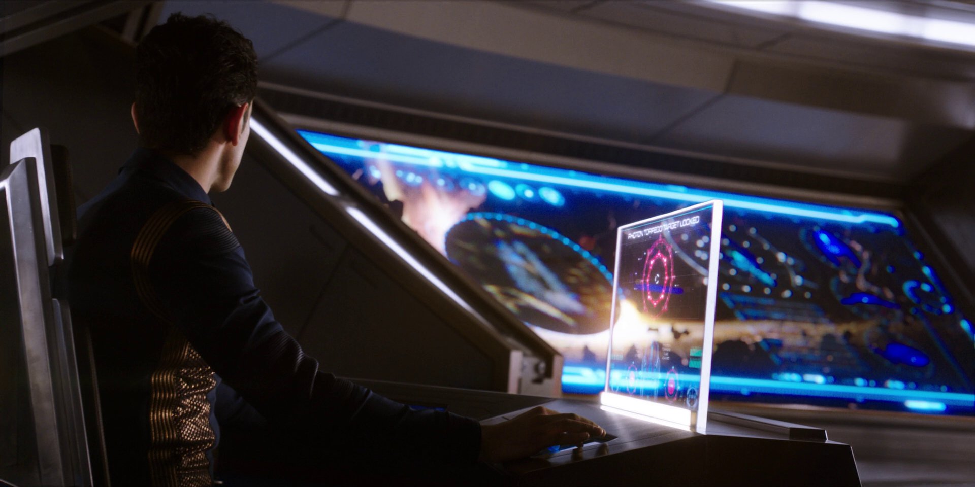 extant_StarTrekDiscovery_1x01-AVulcanHello_2406.jpg