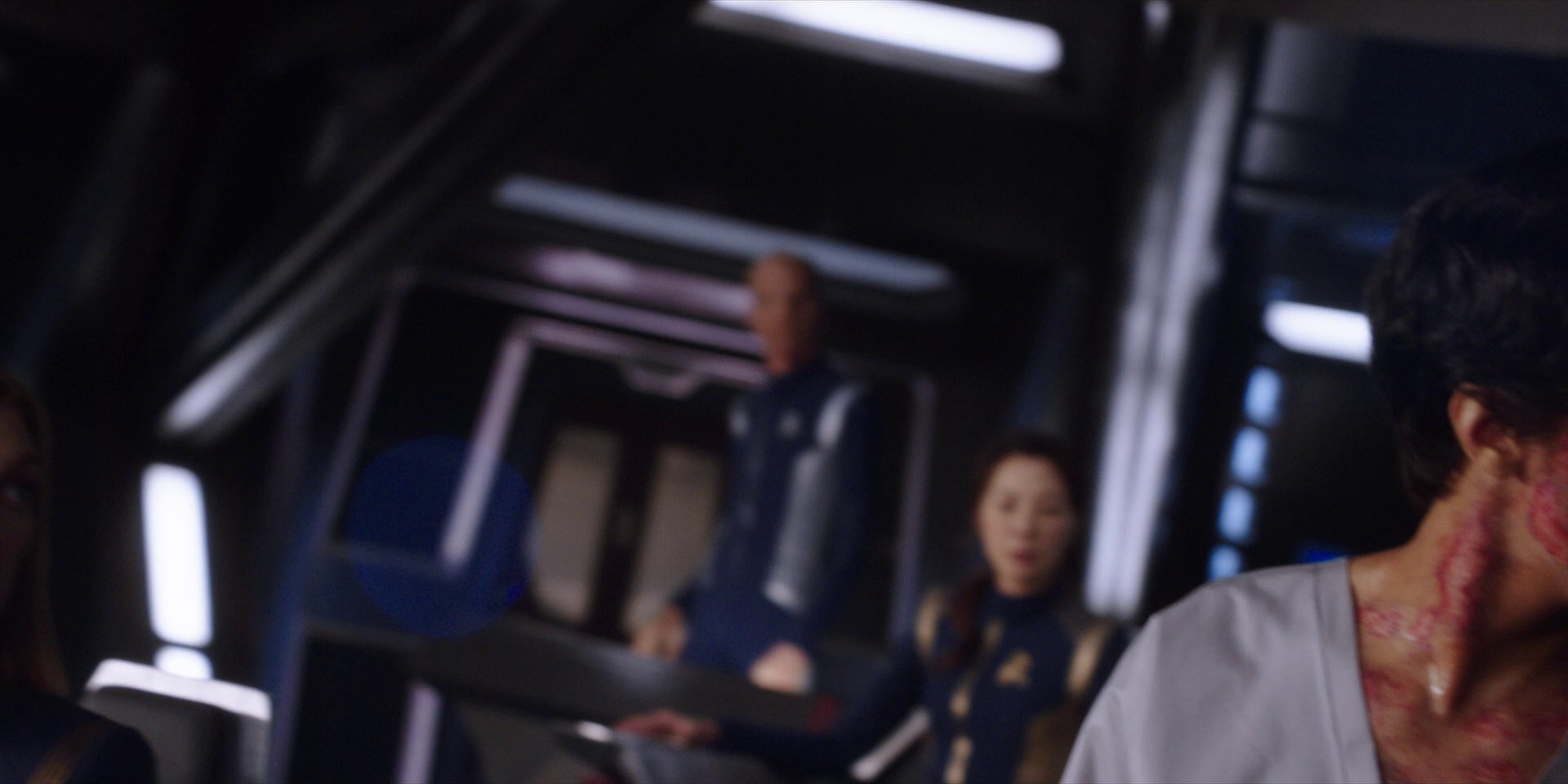 extant_StarTrekDiscovery_1x01-AVulcanHello_2421.jpg