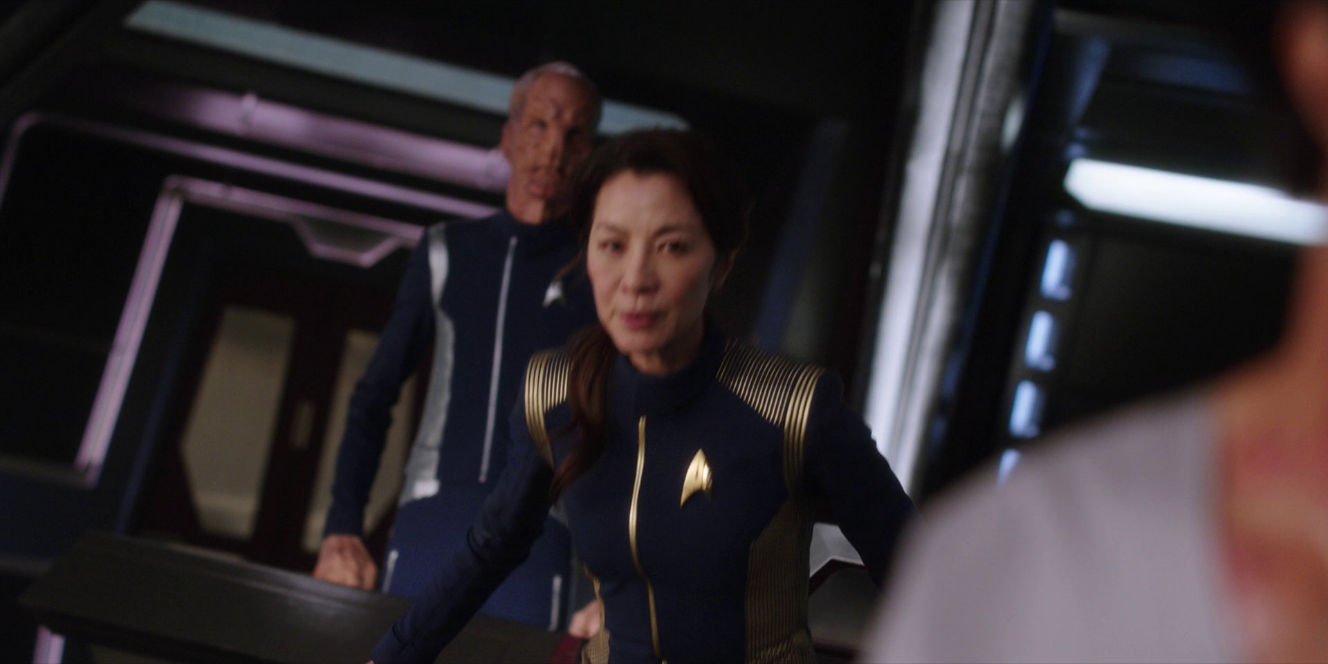 extant_StarTrekDiscovery_1x01-AVulcanHello_2438.jpg