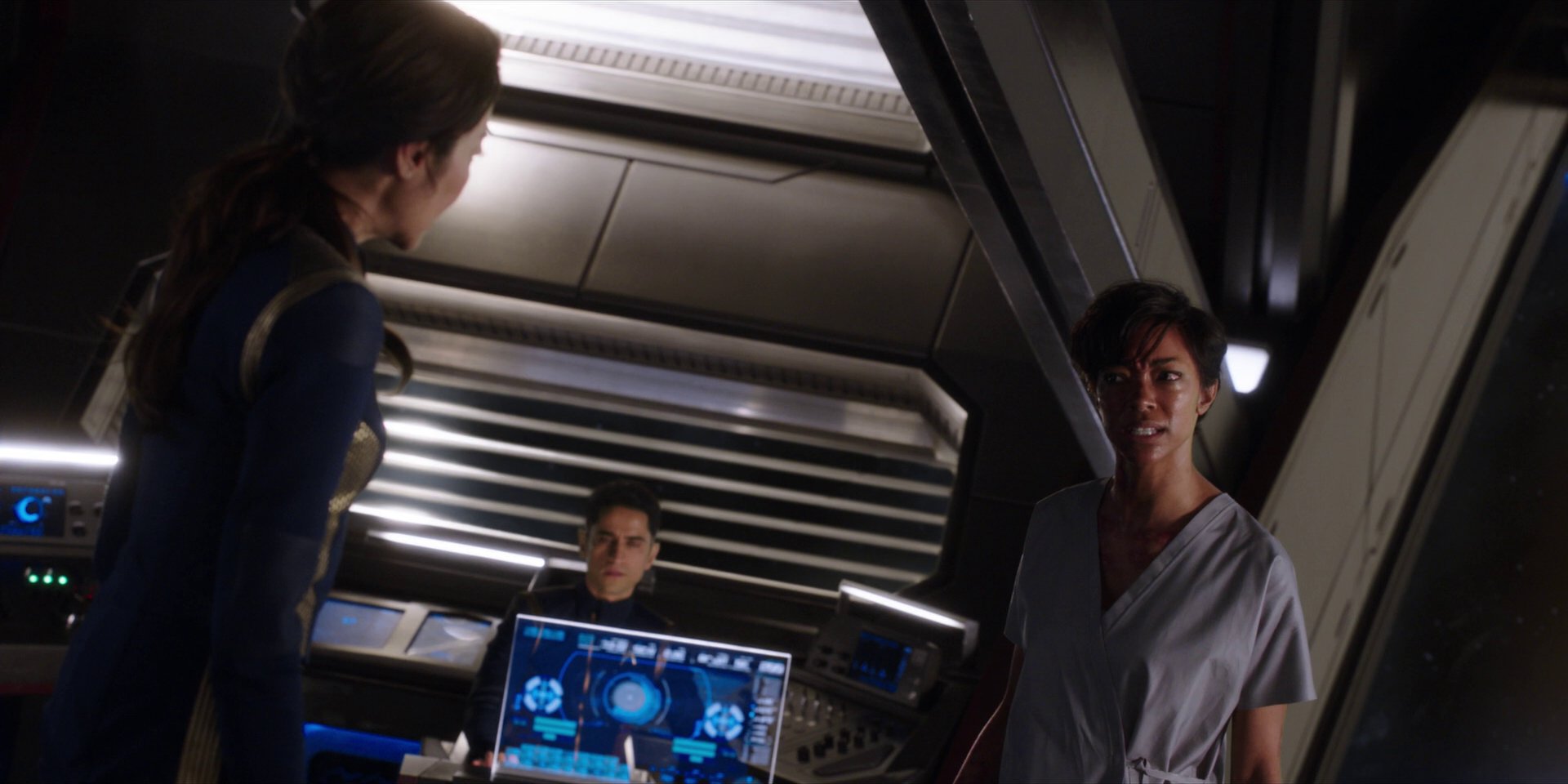 extant_StarTrekDiscovery_1x01-AVulcanHello_2450.jpg
