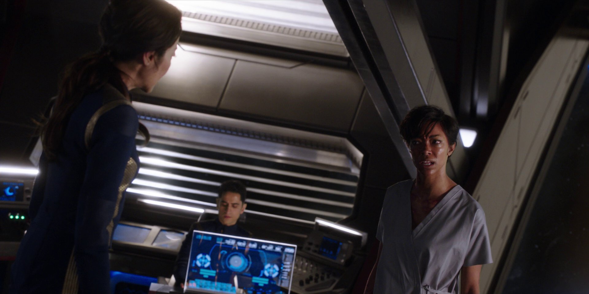 extant_StarTrekDiscovery_1x01-AVulcanHello_2451.jpg