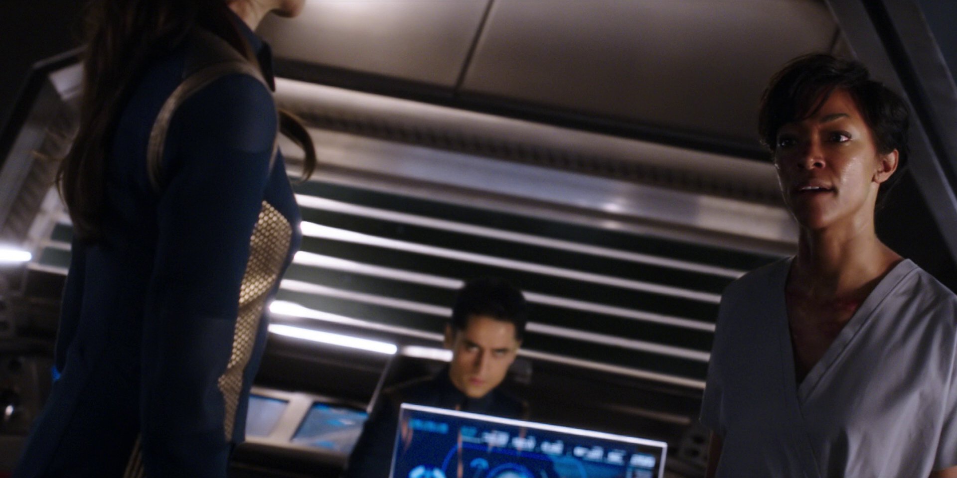 extant_StarTrekDiscovery_1x01-AVulcanHello_2482.jpg