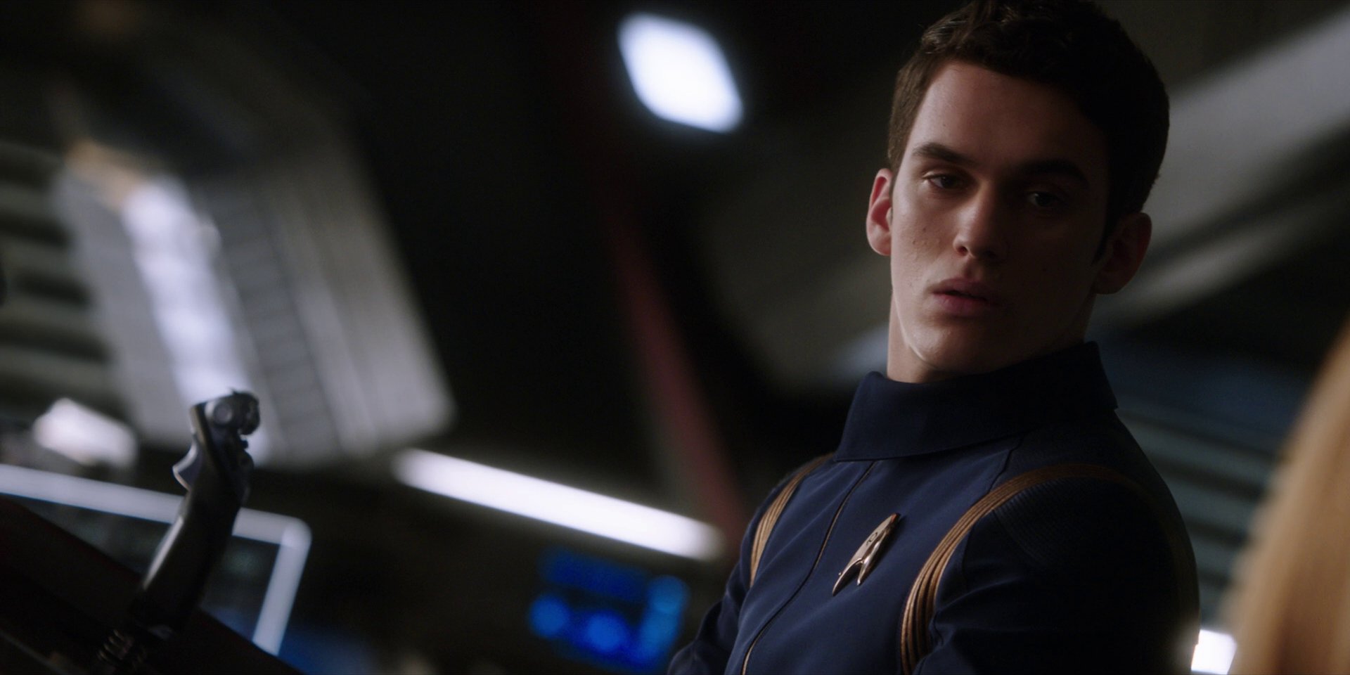 extant_StarTrekDiscovery_1x01-AVulcanHello_2539.jpg