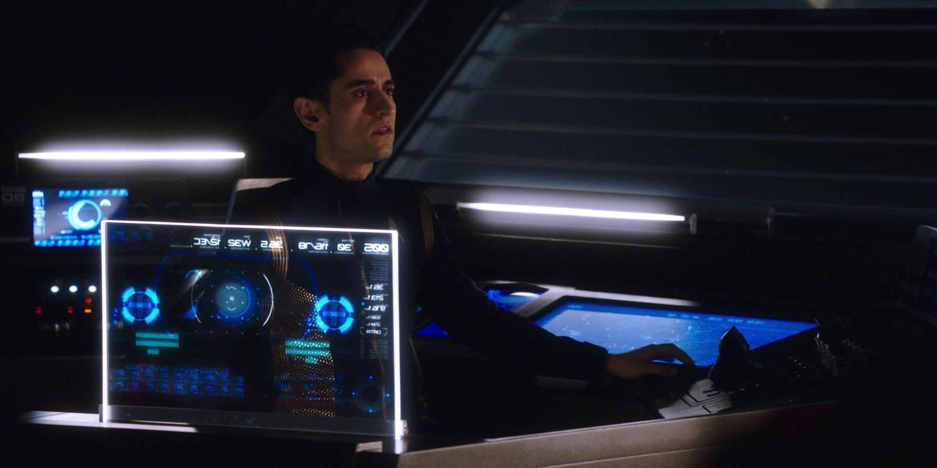 extant_StarTrekDiscovery_1x01-AVulcanHello_2650.jpg