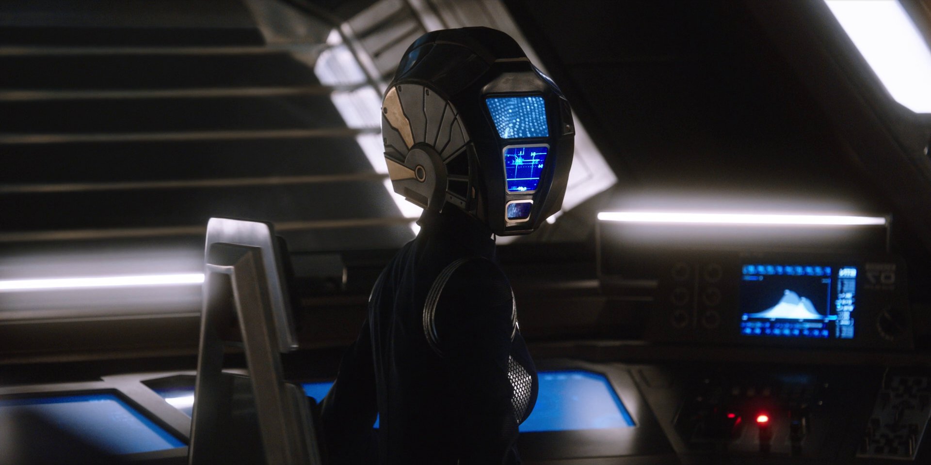 extant_StarTrekDiscovery_1x01-AVulcanHello_2651.jpg