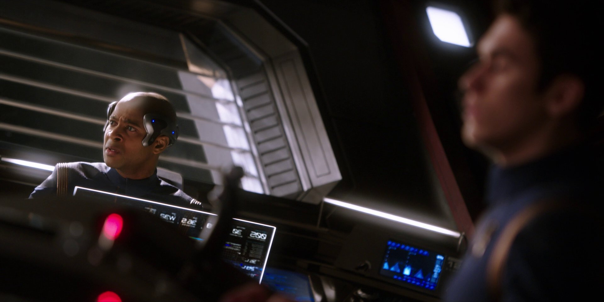 extant_StarTrekDiscovery_1x01-AVulcanHello_2657.jpg