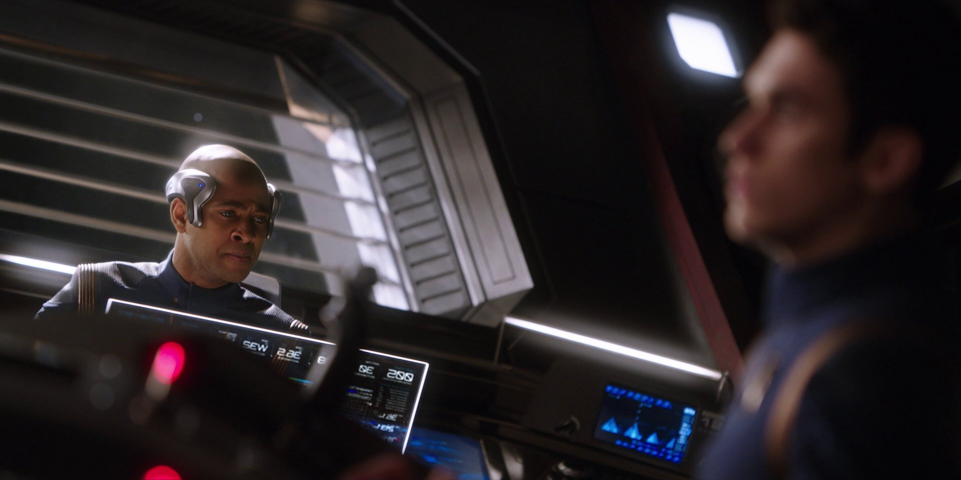 extant_StarTrekDiscovery_1x01-AVulcanHello_2684.jpg