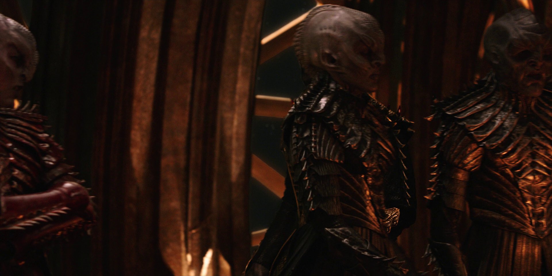 extant_StarTrekDiscovery_1x01-AVulcanHello_2870.jpg