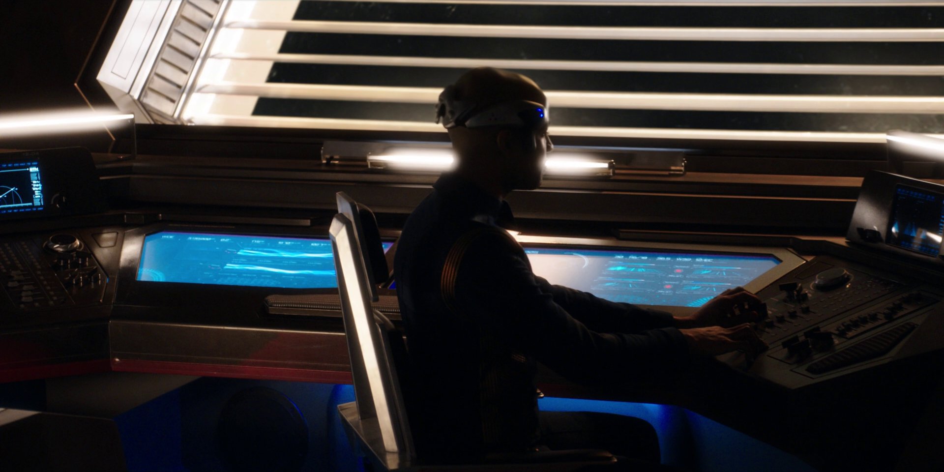 extant_StarTrekDiscovery_1x01-AVulcanHello_3097.jpg