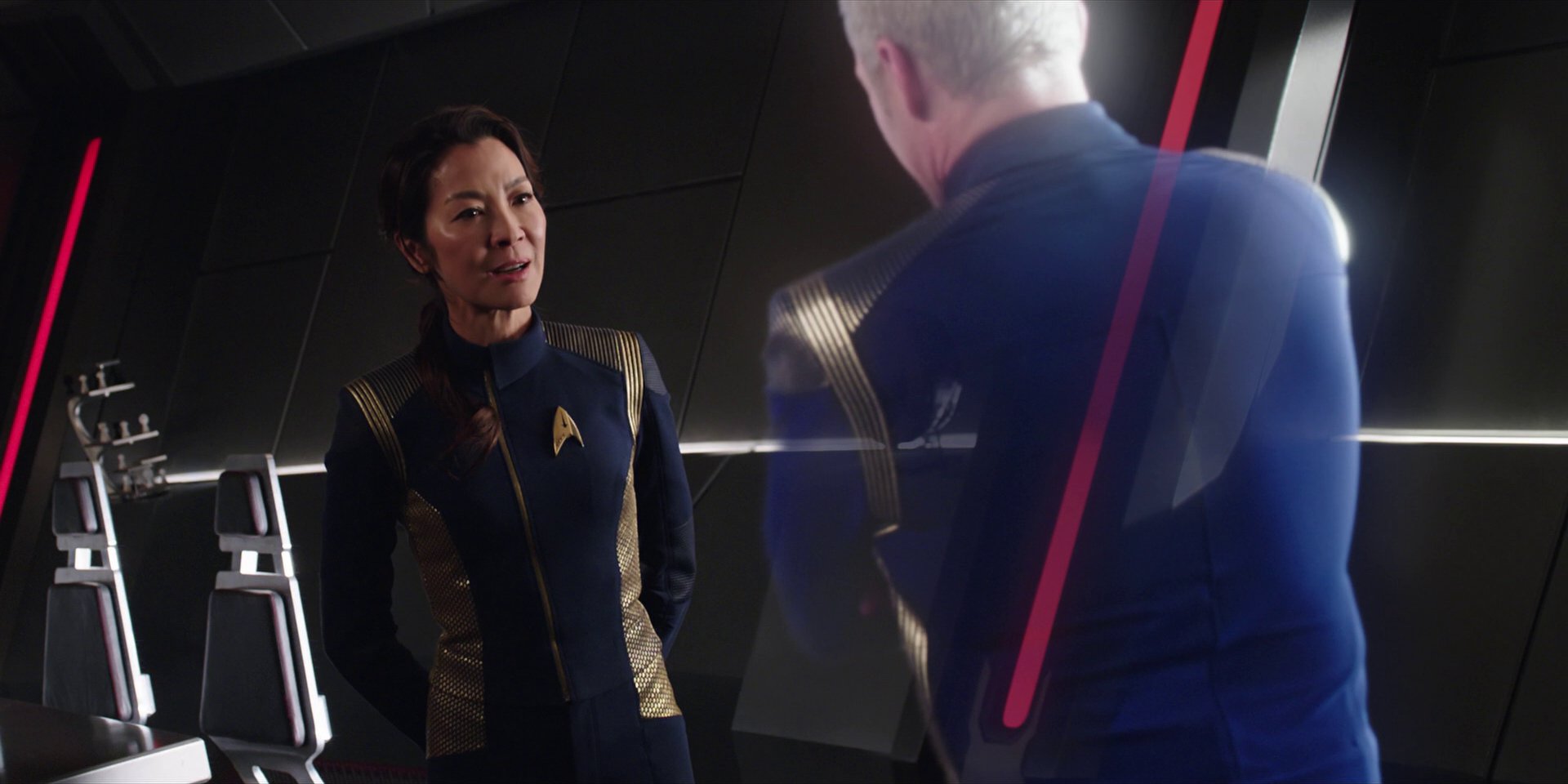 extant_StarTrekDiscovery_1x01-AVulcanHello_3300.jpg