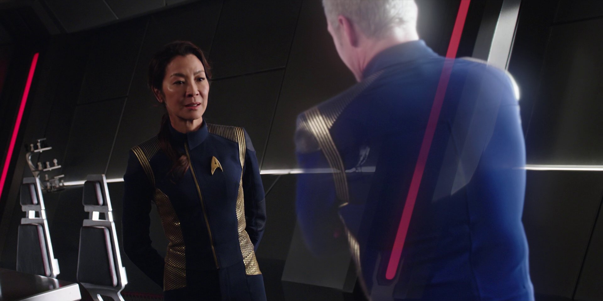 extant_StarTrekDiscovery_1x01-AVulcanHello_3302.jpg