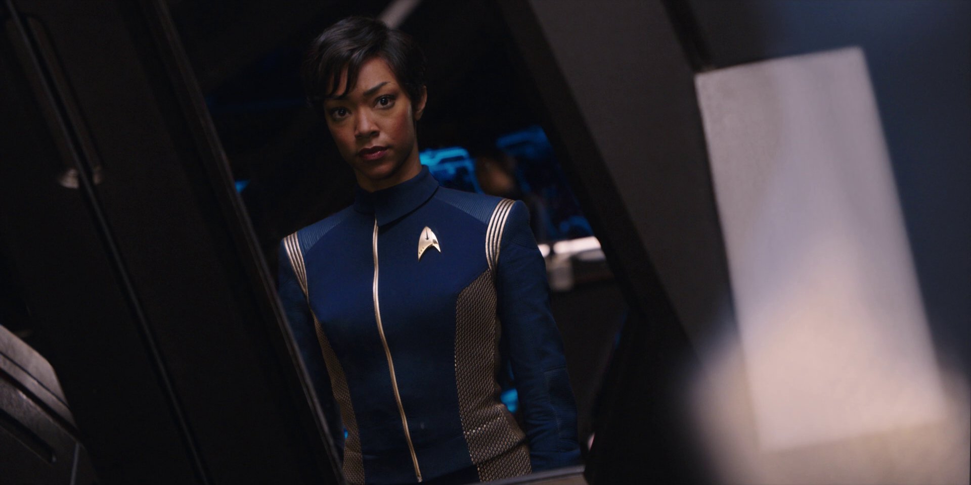 extant_StarTrekDiscovery_1x01-AVulcanHello_3307.jpg