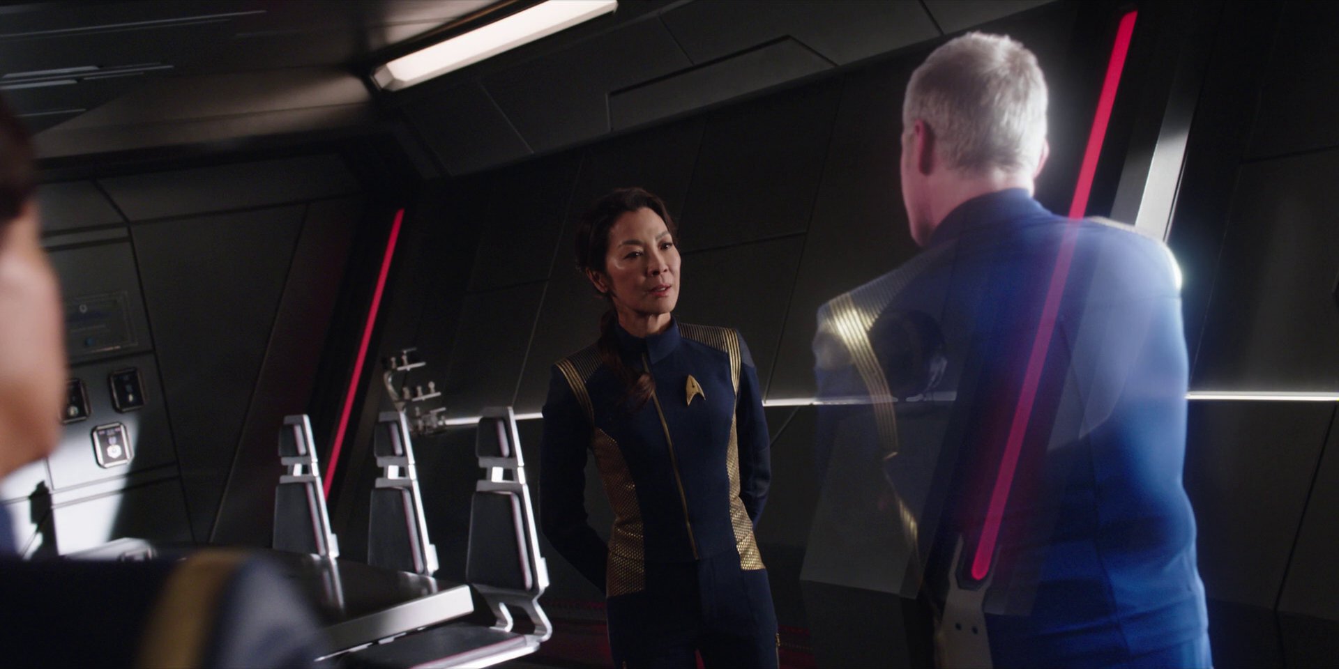 extant_StarTrekDiscovery_1x01-AVulcanHello_3316.jpg