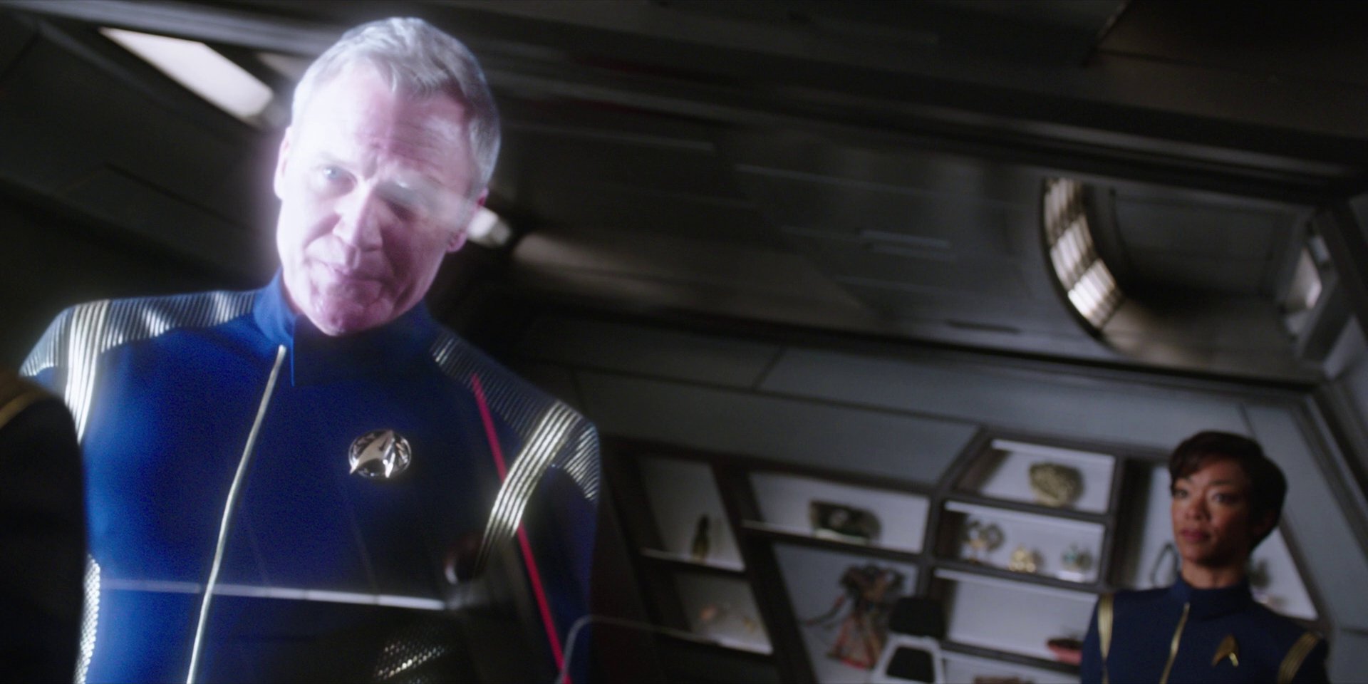 extant_StarTrekDiscovery_1x01-AVulcanHello_3342.jpg