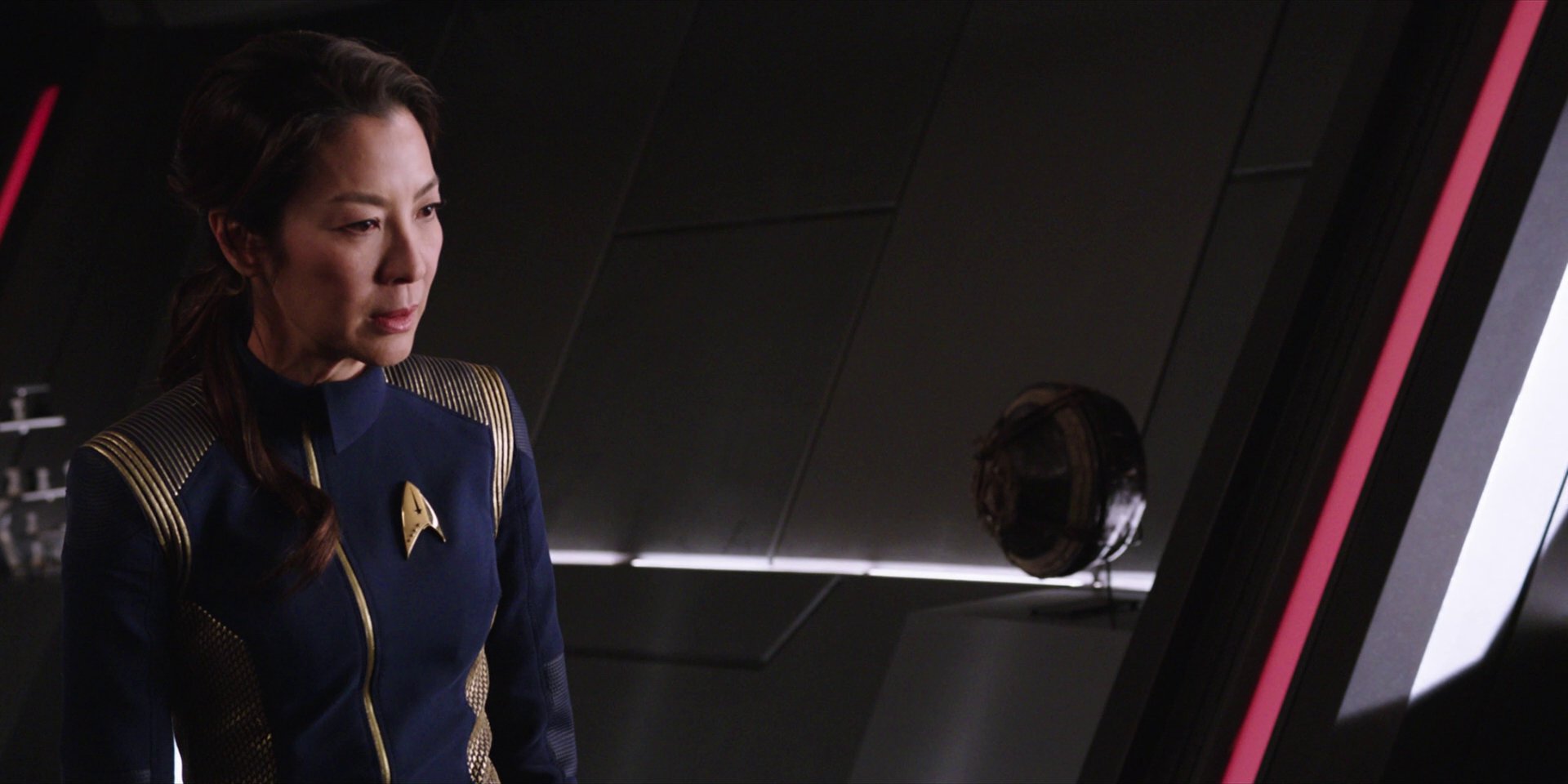 extant_StarTrekDiscovery_1x01-AVulcanHello_3423.jpg