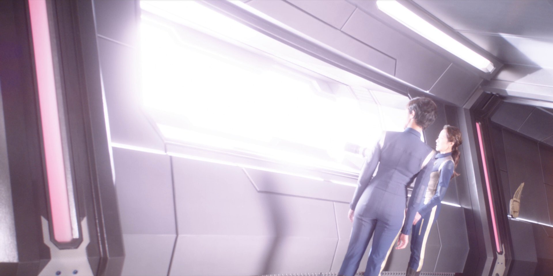 extant_StarTrekDiscovery_1x01-AVulcanHello_3498.jpg