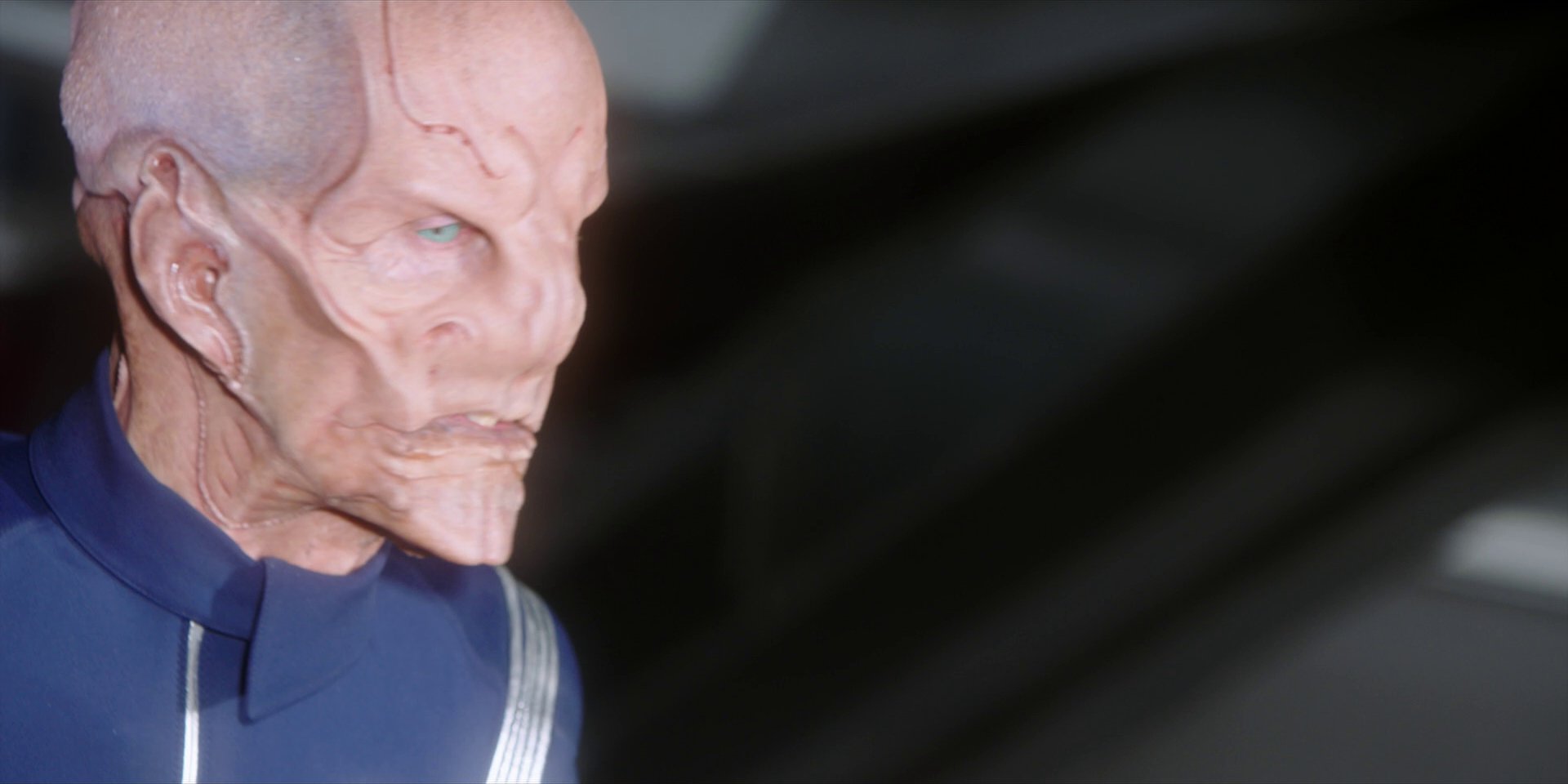 extant_StarTrekDiscovery_1x01-AVulcanHello_3580.jpg