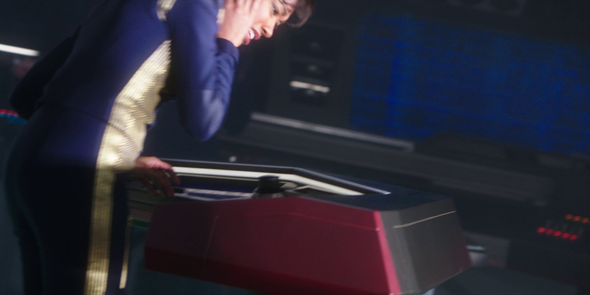 extant_StarTrekDiscovery_1x01-AVulcanHello_3583.jpg