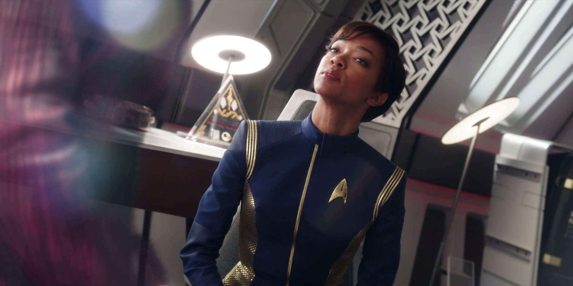 extant_StarTrekDiscovery_1x01-AVulcanHello_3764.jpg