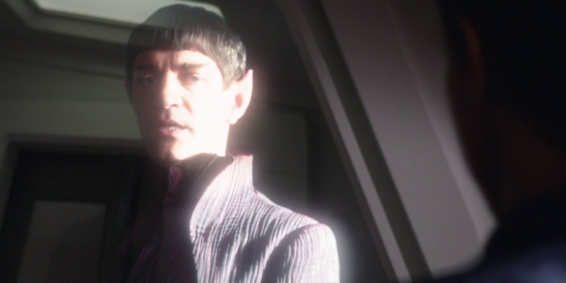 extant_StarTrekDiscovery_1x01-AVulcanHello_3845.jpg