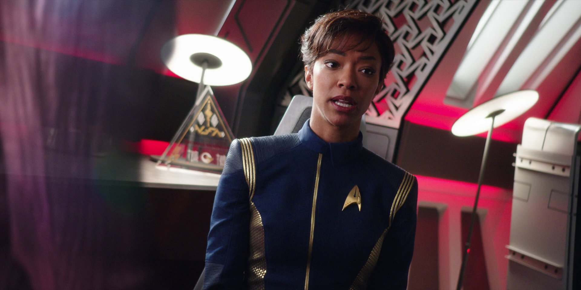 extant_StarTrekDiscovery_1x01-AVulcanHello_3854.jpg