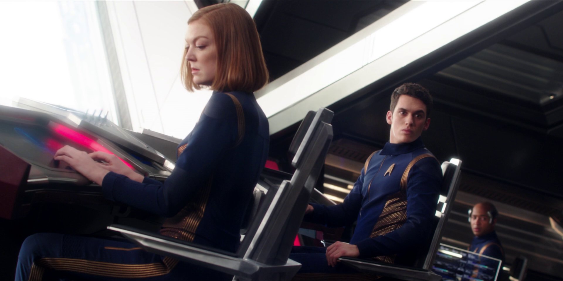 extant_StarTrekDiscovery_1x01-AVulcanHello_3930.jpg