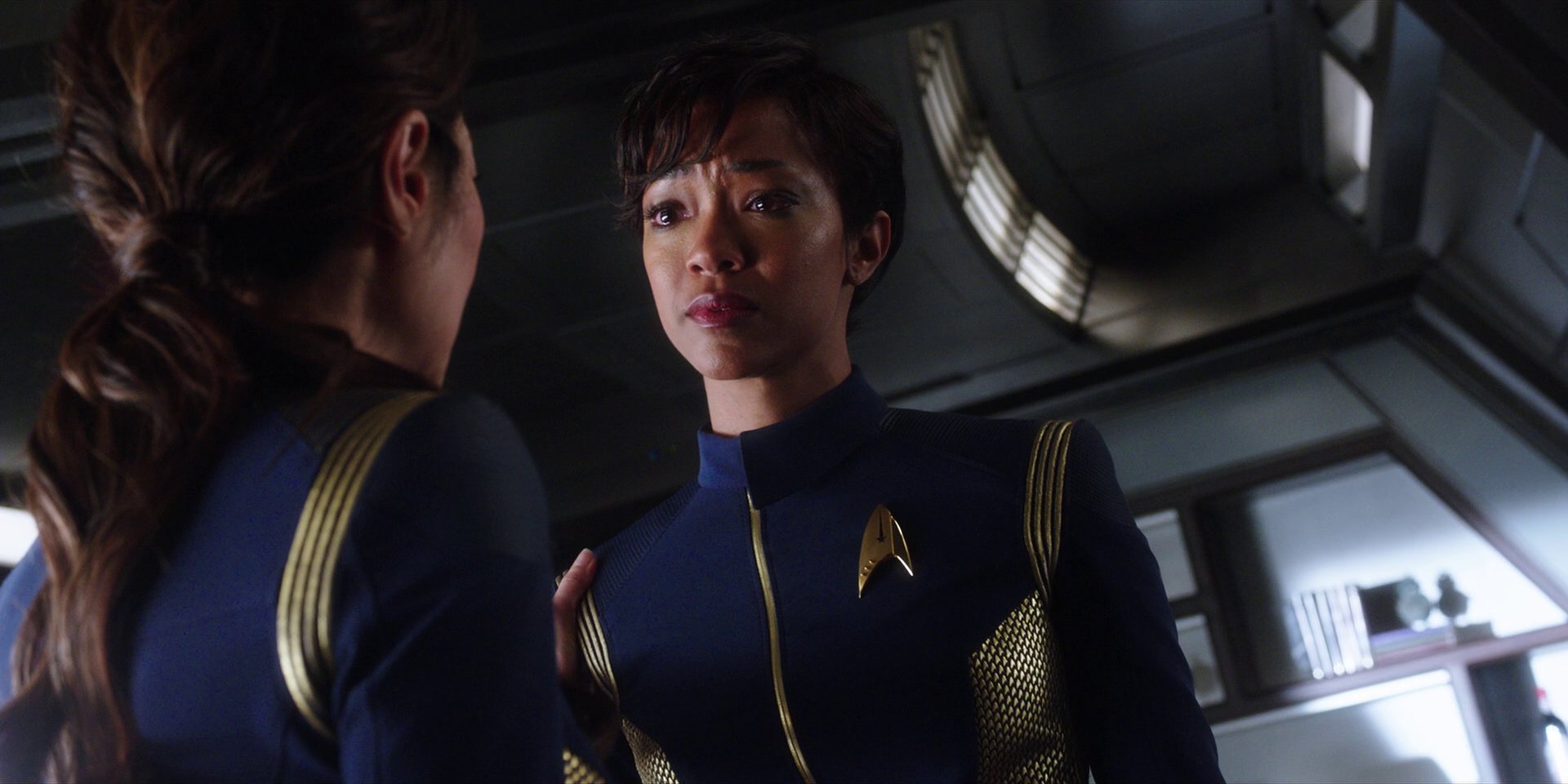 extant_StarTrekDiscovery_1x01-AVulcanHello_4201.jpg