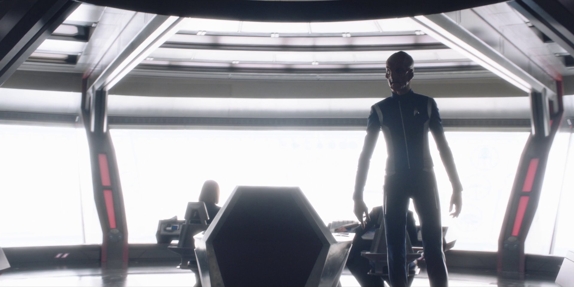 extant_StarTrekDiscovery_1x01-AVulcanHello_4234.jpg