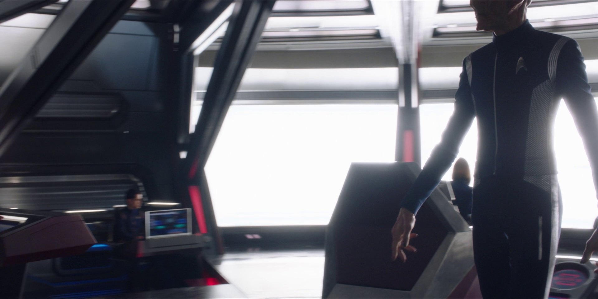 extant_StarTrekDiscovery_1x01-AVulcanHello_4237.jpg