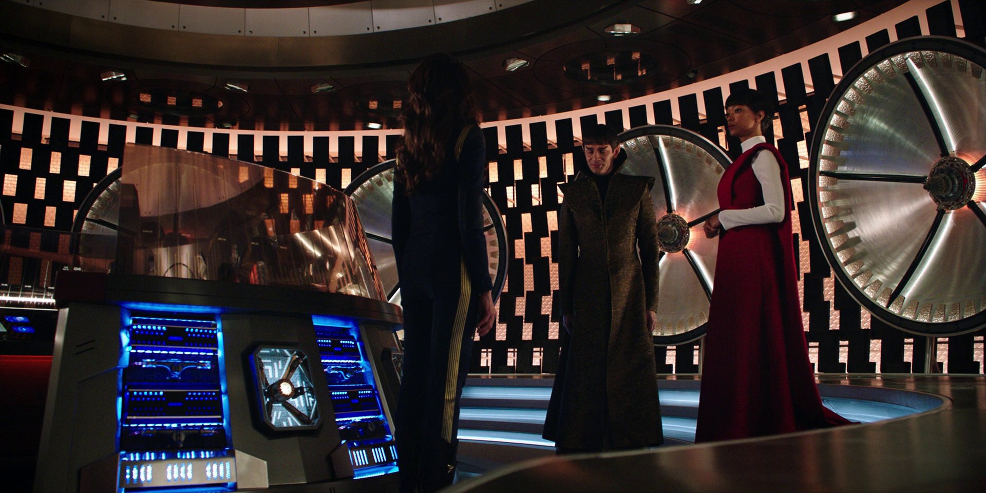 extant_StarTrekDiscovery_1x02-BattleAtTheBinaryStars_0086.jpg