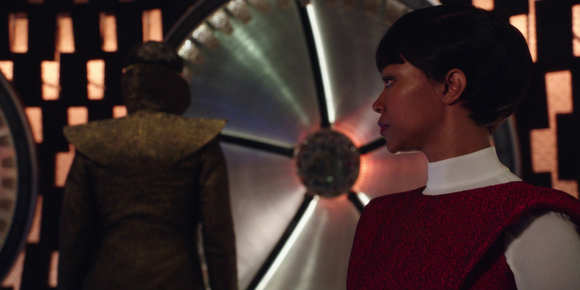 extant_StarTrekDiscovery_1x02-BattleAtTheBinaryStars_0156.jpg
