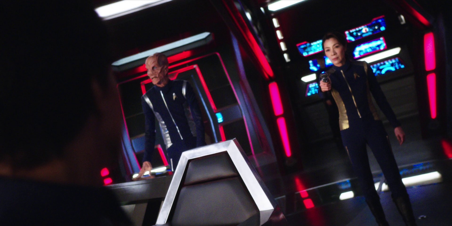 extant_StarTrekDiscovery_1x02-BattleAtTheBinaryStars_0359.jpg